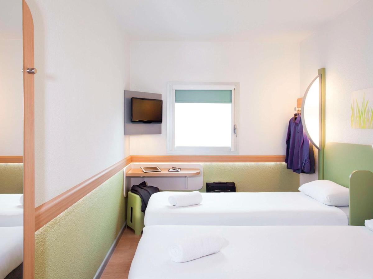 Ibis Budget London Hounslow Exterior foto